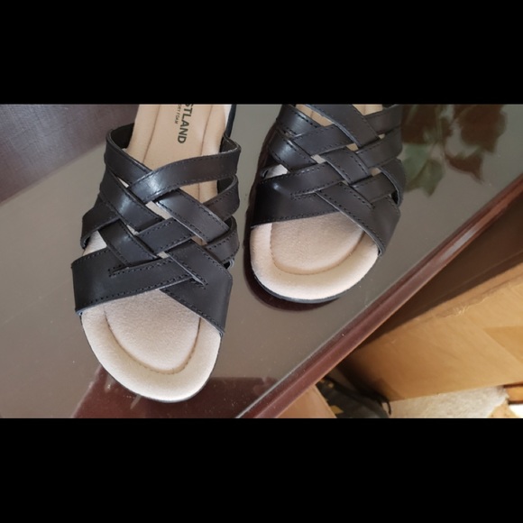 Eastland Hazel Woven Sandals - Picture 1 of 3